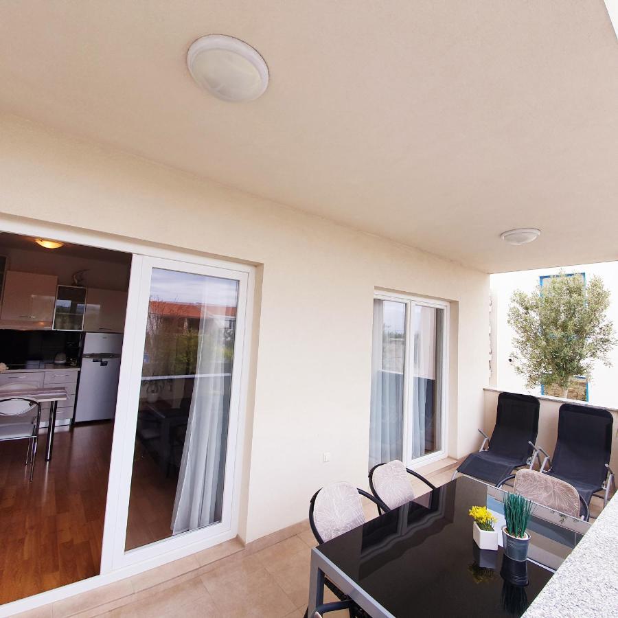 Apartments Marti مورتير المظهر الخارجي الصورة