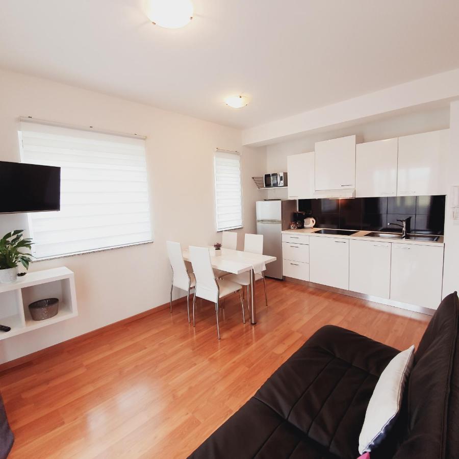 Apartments Marti مورتير المظهر الخارجي الصورة